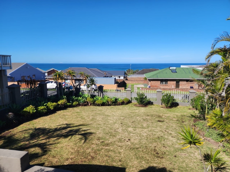 3 Bedroom Property for Sale in Winterstrand Eastern Cape